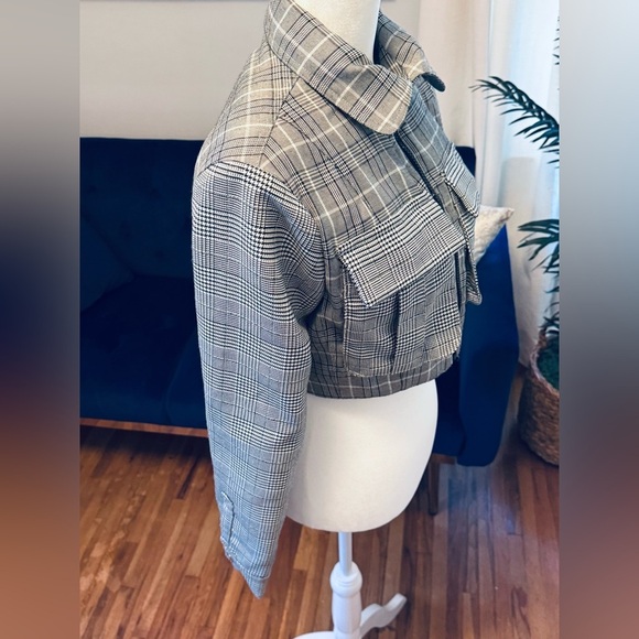 Plaid Gray, Black and White Women's Cropped Jacket (The Seek) - Picture 7 of 11